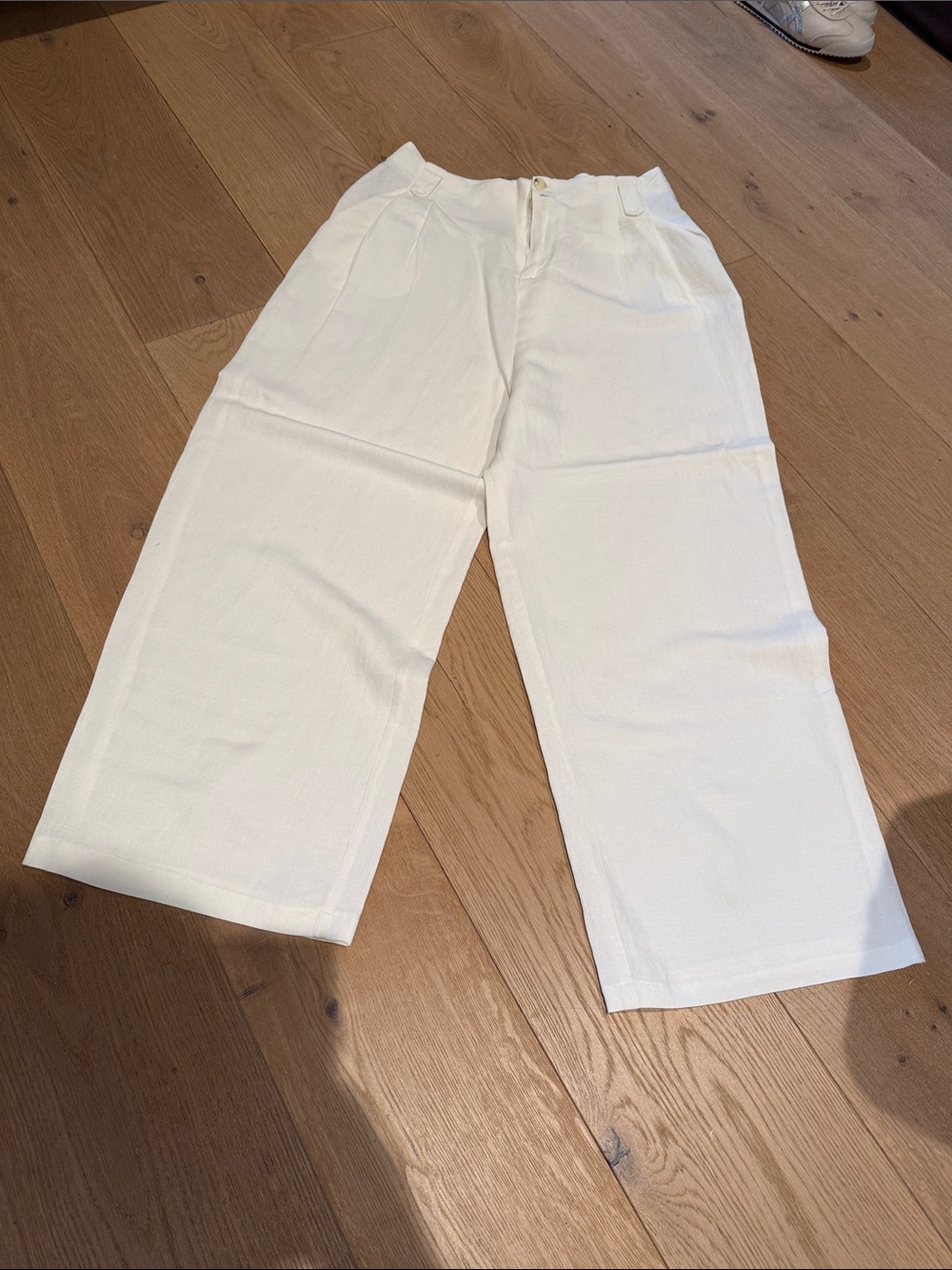 Wide Leg White Cropped Pants